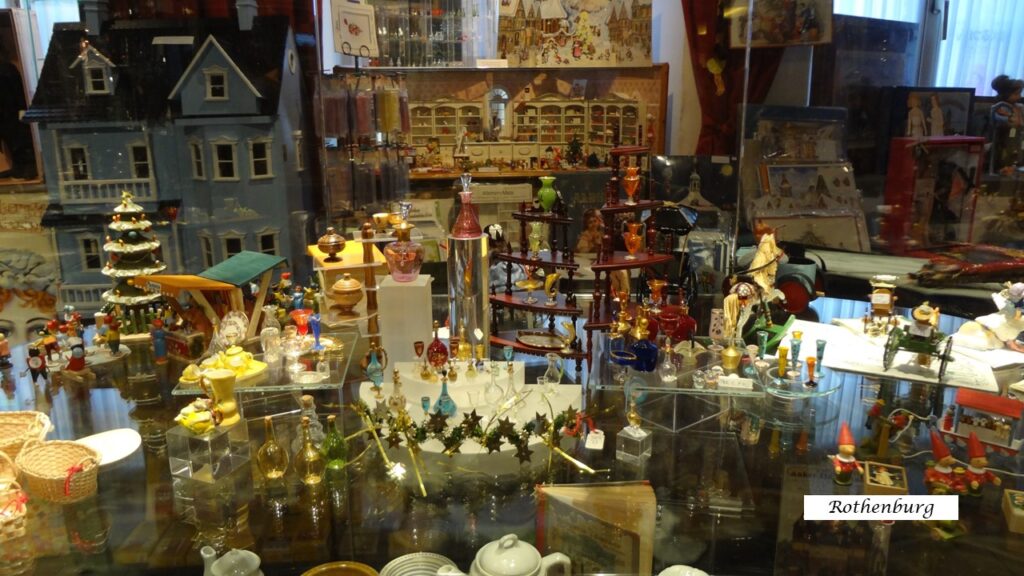 Toy and Doll Museum